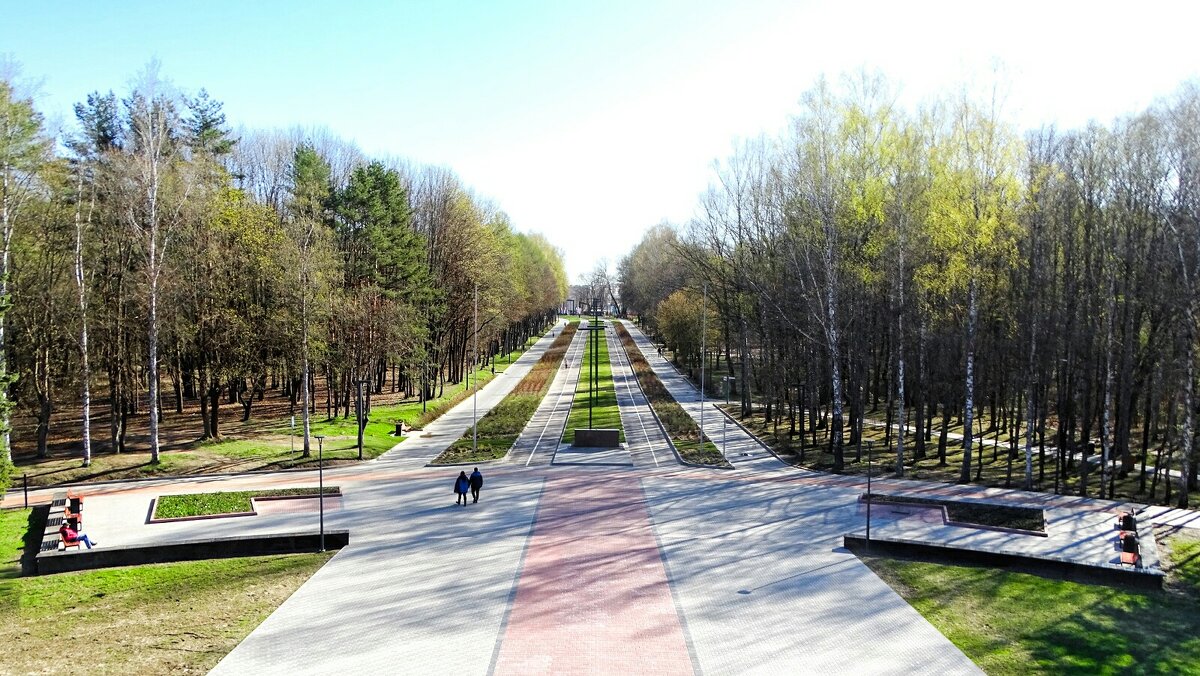 Весенний парк. - Милешкин Владимир Алексеевич 