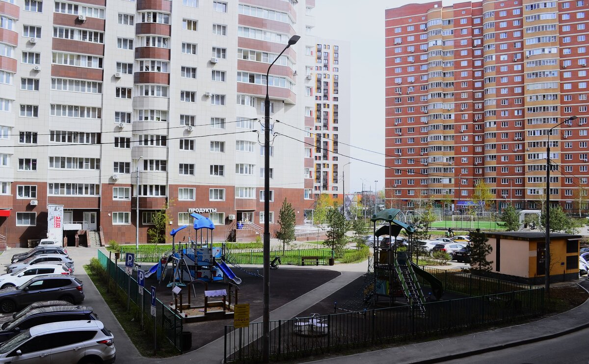 Апрель. Городская окраина. - Василий Палий