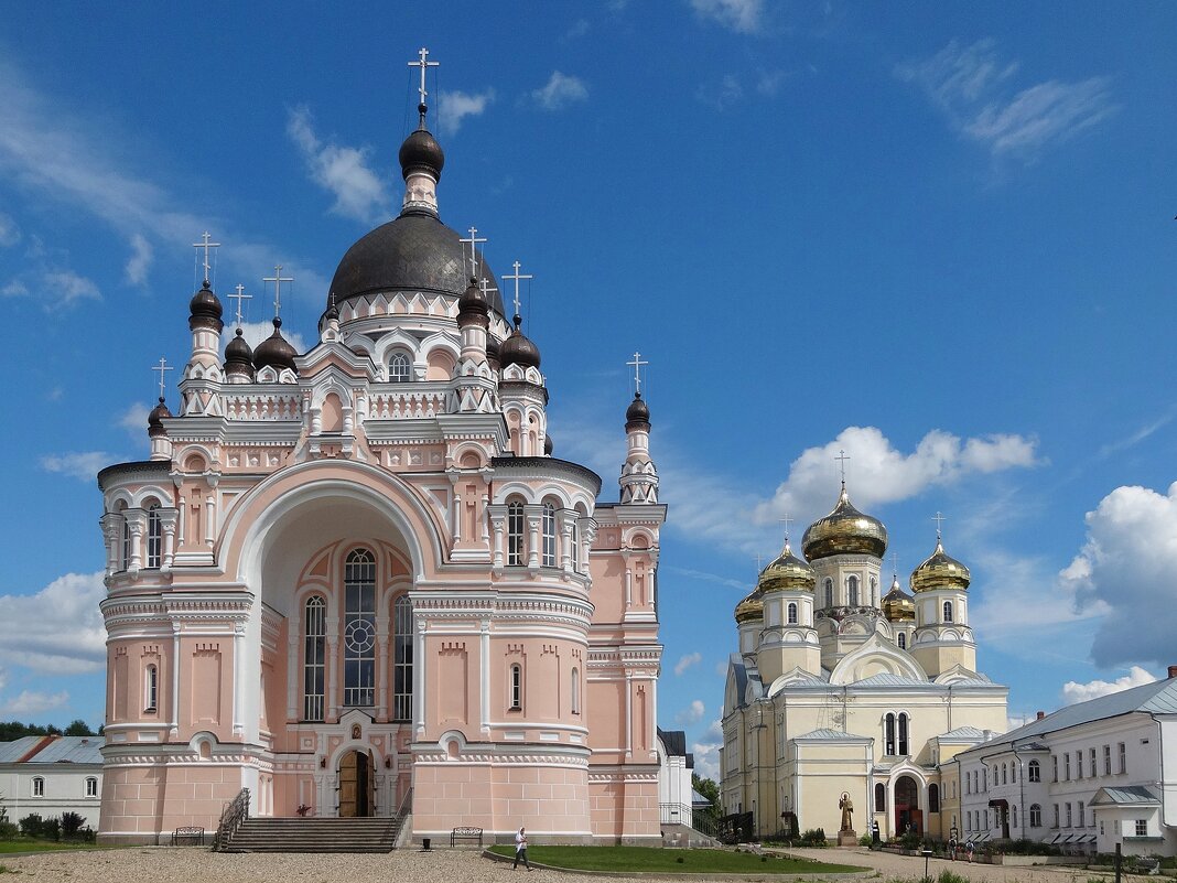 Казанский монастырь в Вышнем Волочке - Лидия Бусурина