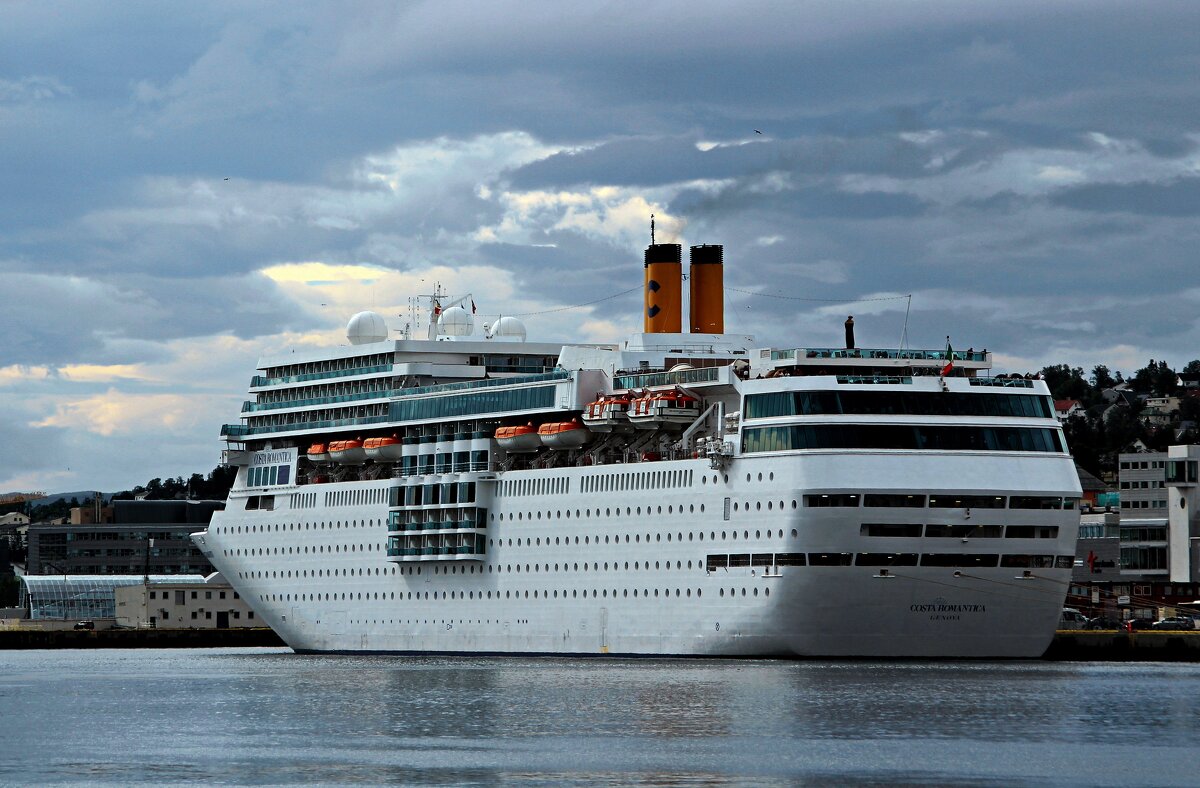 "Costa Romantica" в Тромсё - В.И 