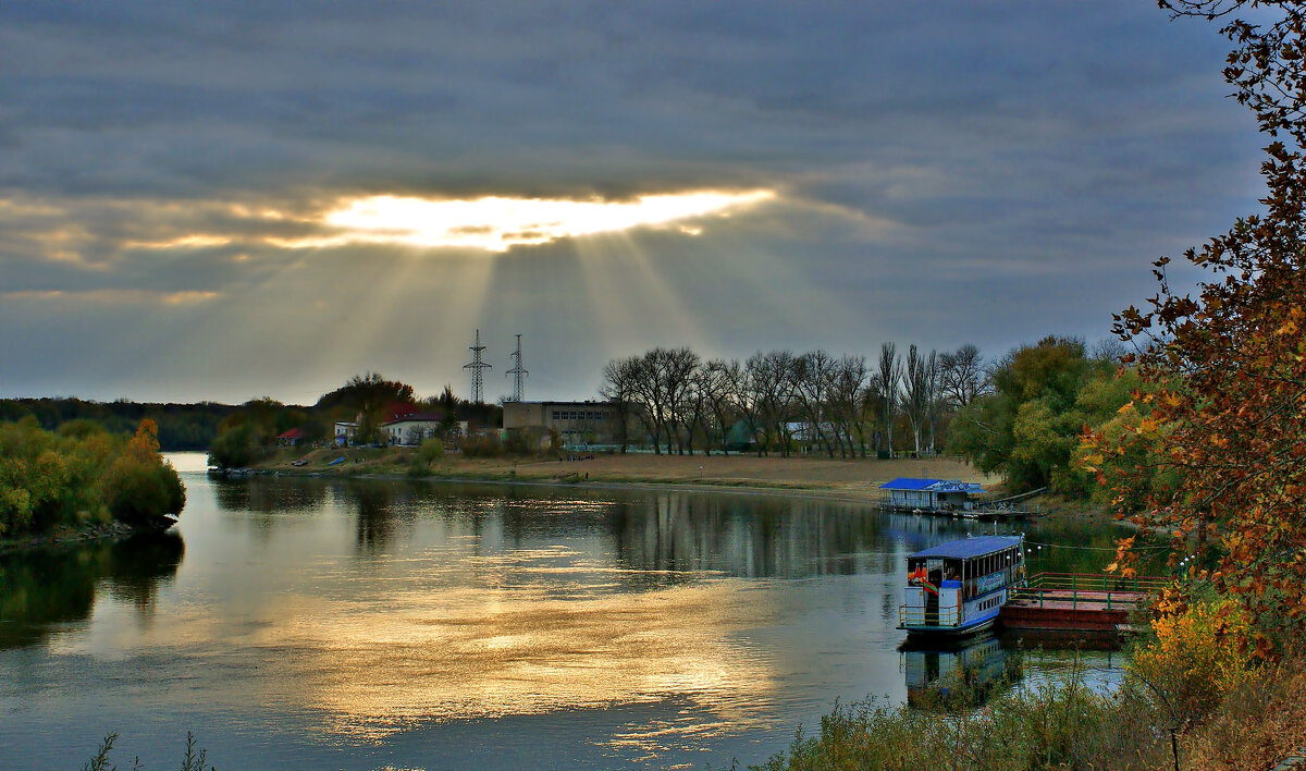 Небесный прожектор - Олег Кабанец