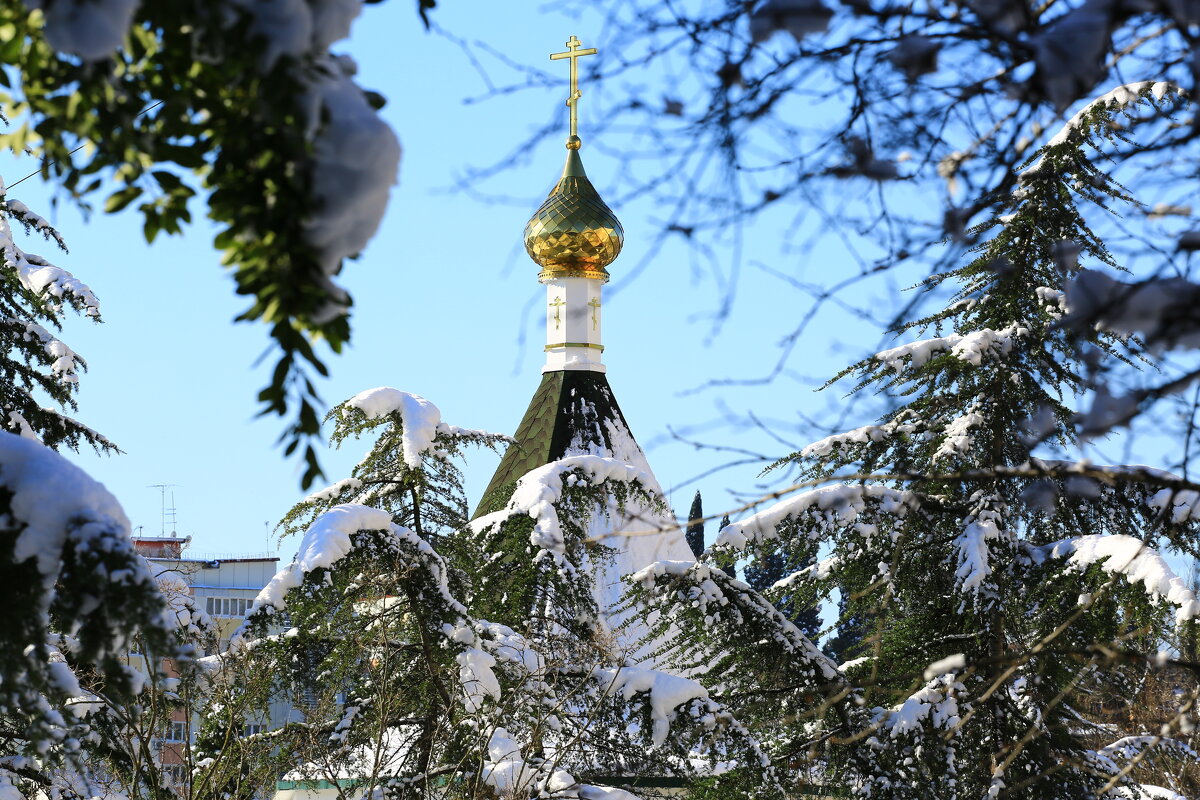 Иногда снег и у нас бывает - Валерий 