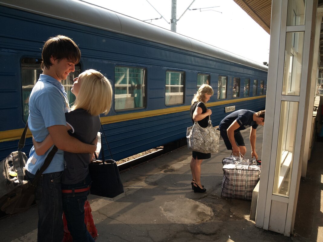 *** - Сергей Золотавин