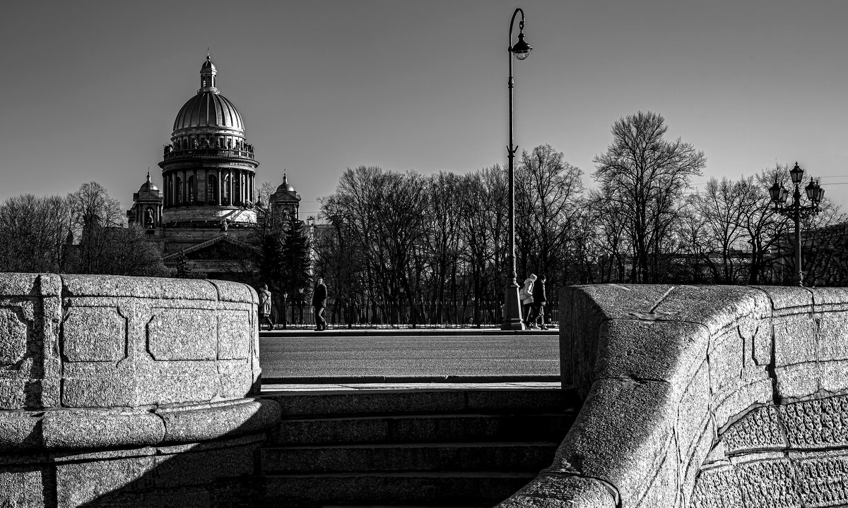 Люди на набережной - Eugene *