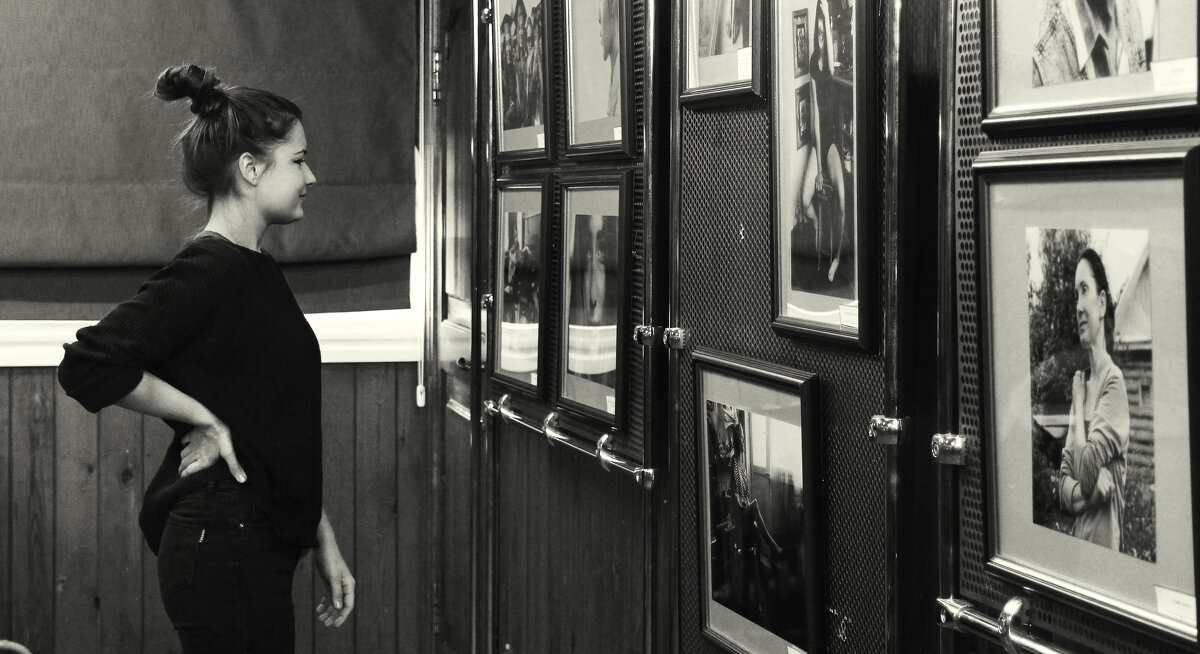 "Гляжу в себя, как в зеркало..." - СЮ 