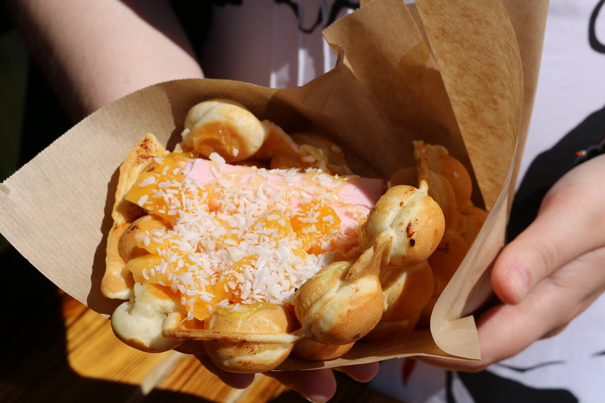 Мороженое в горячей вафле с бананами - Ольга 