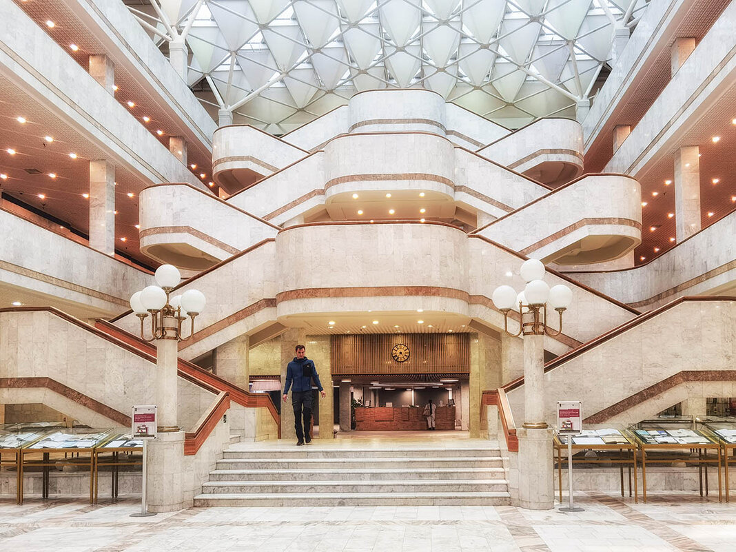 Российская национальная библиотека. СПб. - Лилия *