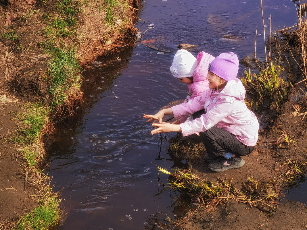 Дети у ручья. - Лилия *