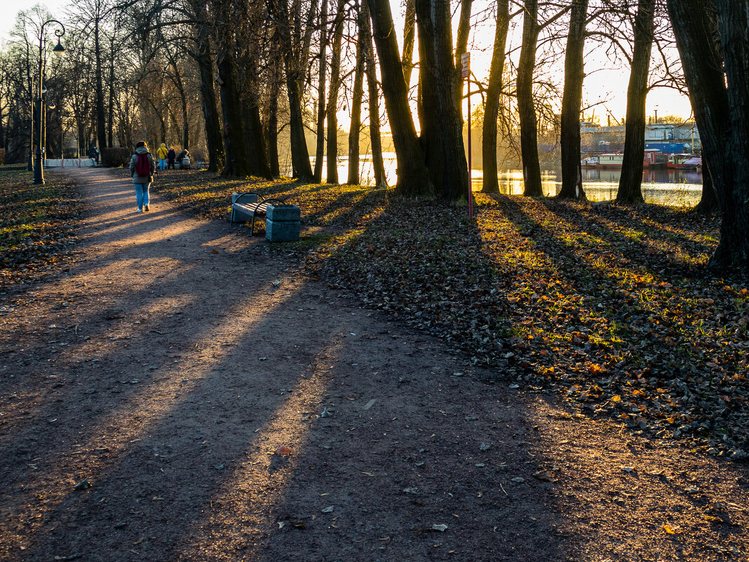 Вечер в парке. - Игорь Викторов