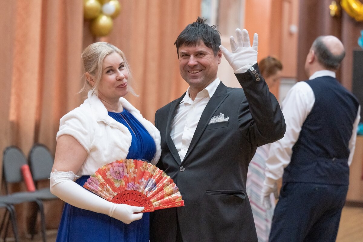 Семейный Пасхальный Бал. - Виктор Евстратов