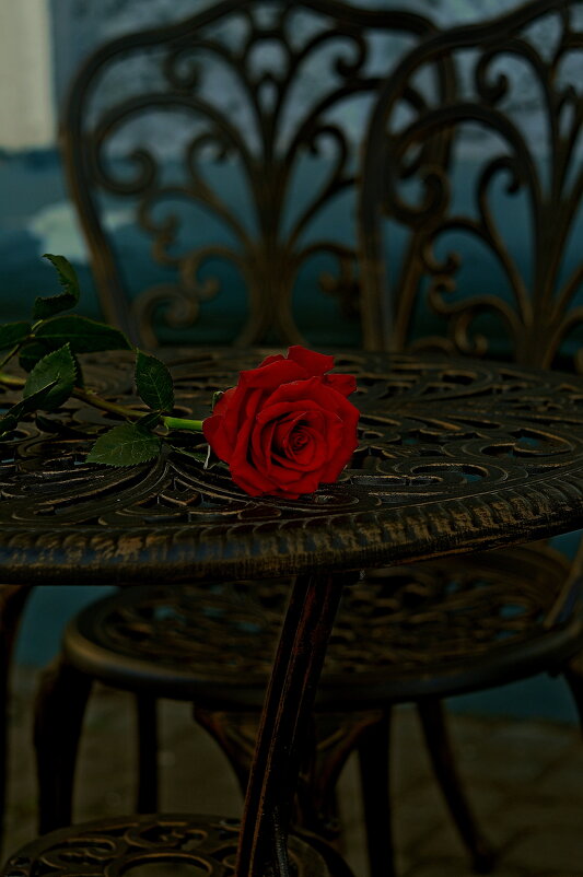 ********** - Георгий Никонов