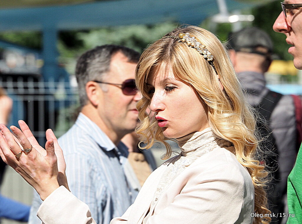 девушка-а - Олег Лукьянов