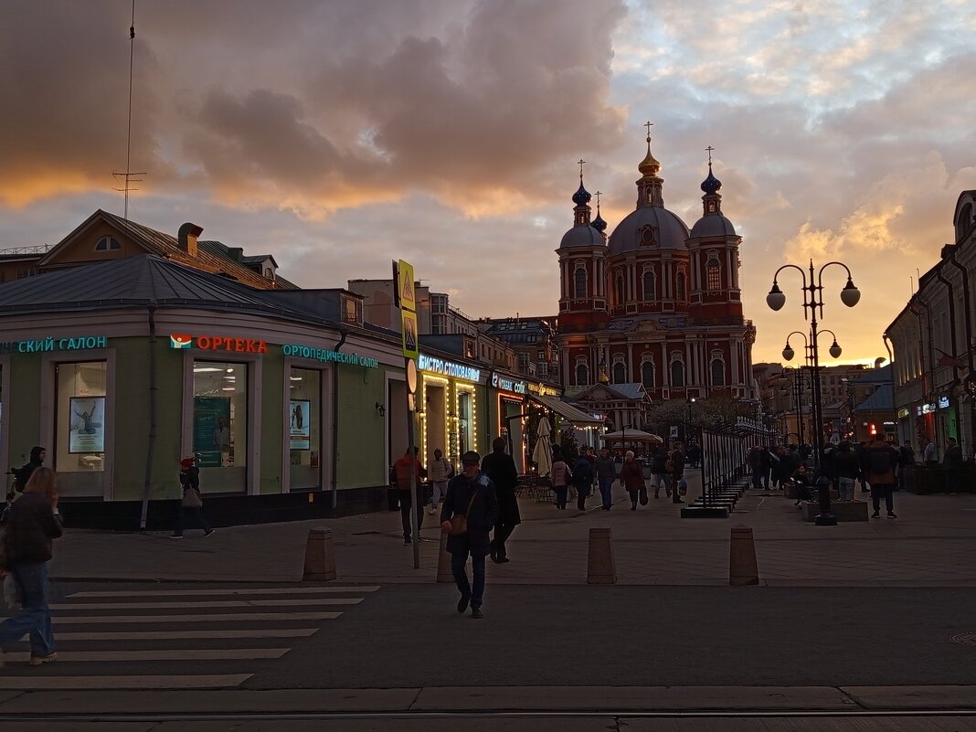 Тема с двумя вариациями - Андрей Лукьянов