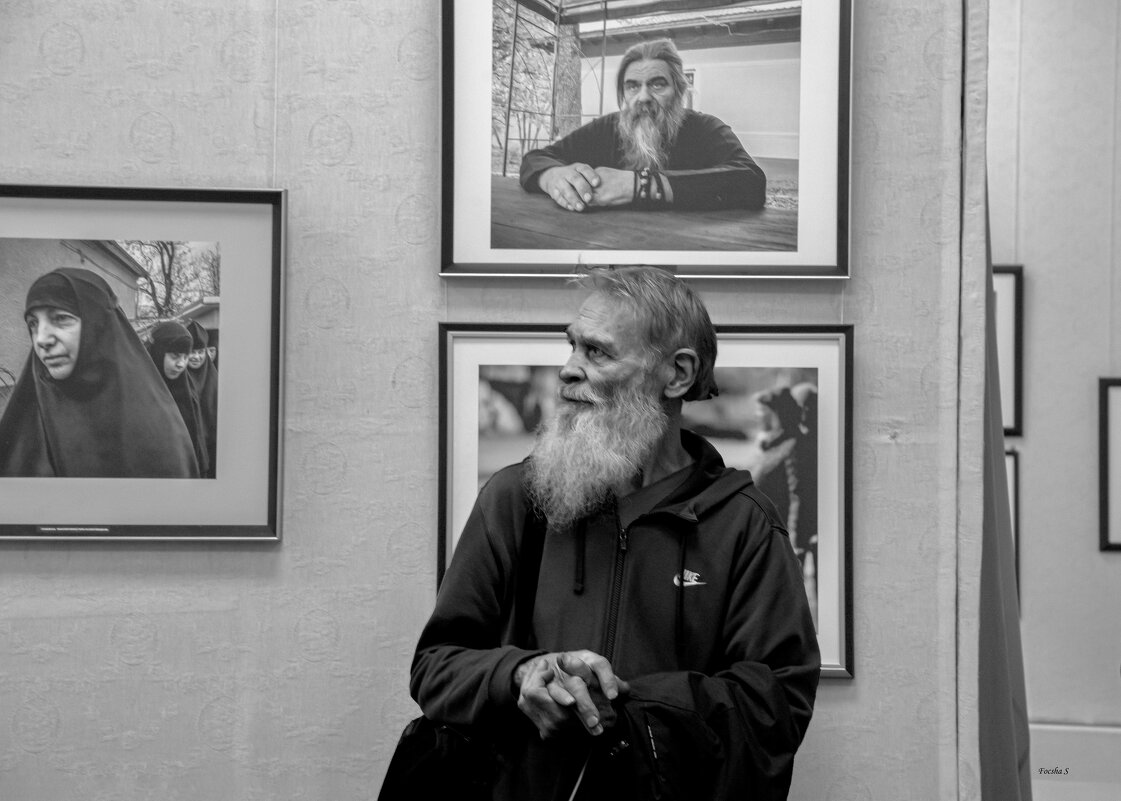 На фотовыставке друга. - Светлана Фокша