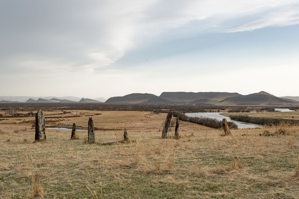 Менгиры в долине Онло - Сергей Герасимов Менгиры в долине Онло - Сергей Герасимов