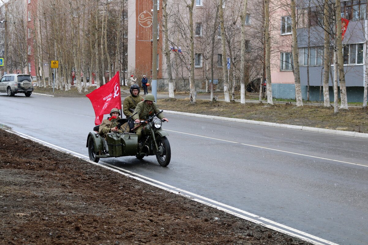 К вечному огню - Ольга 