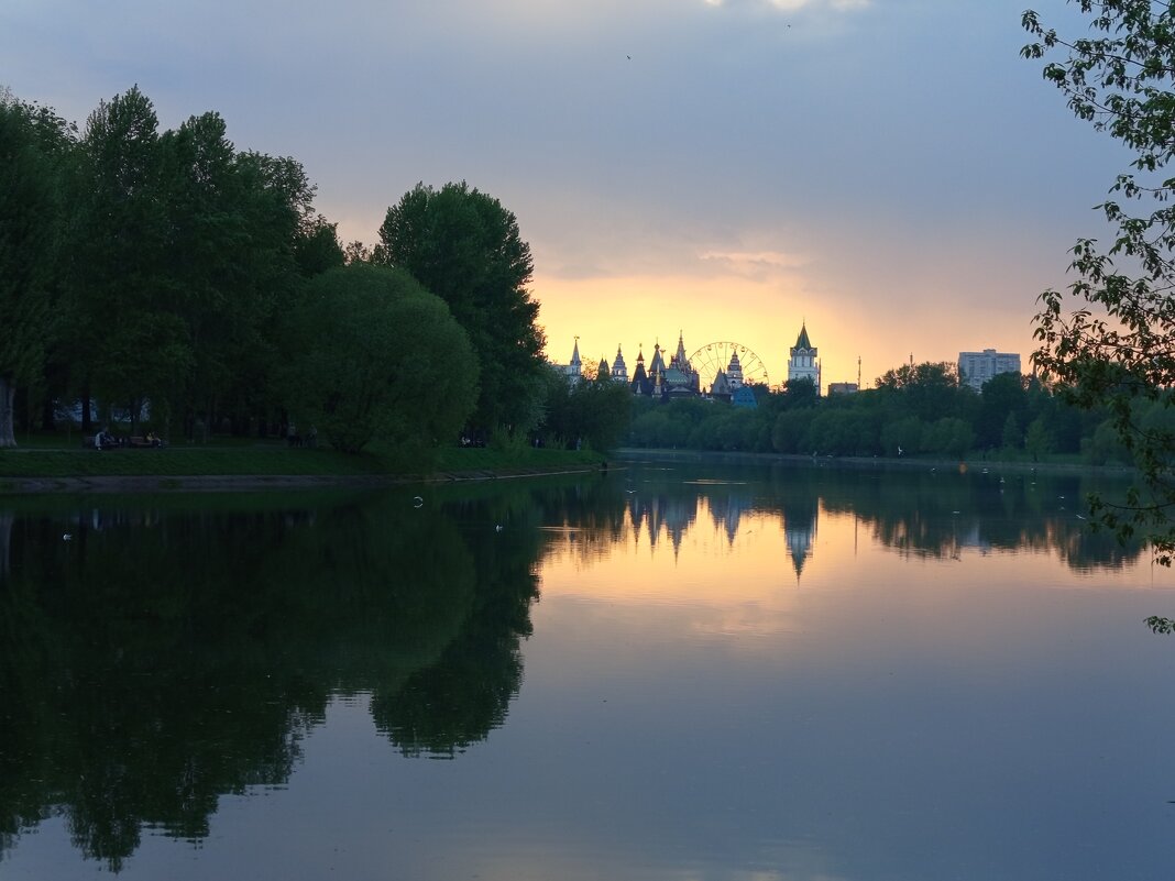 * * * - Андрей Лукьянов