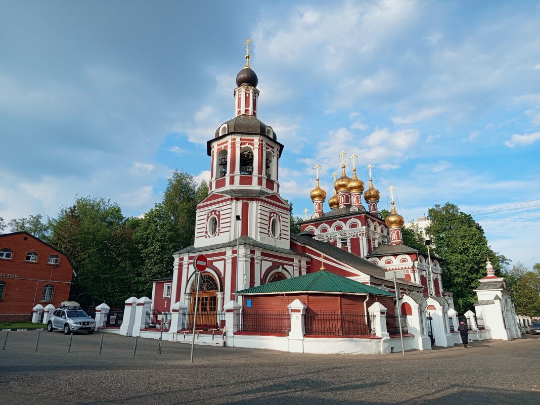 * * * - Андрей Лукьянов