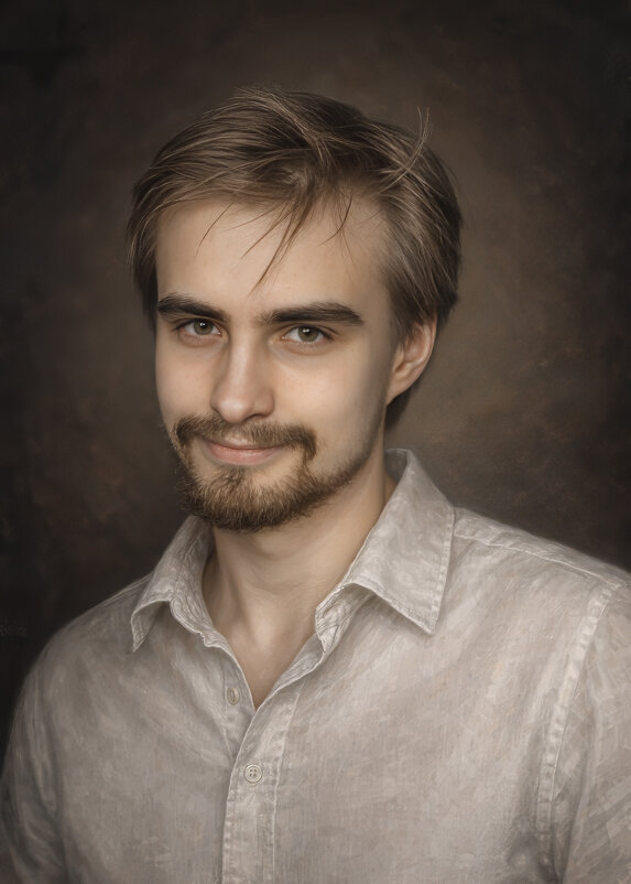 * - Александр Лисовский
