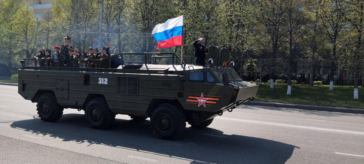 Парад победы!!! - Радмир Арсеньев Парад победы!!! - Радмир Арсеньев