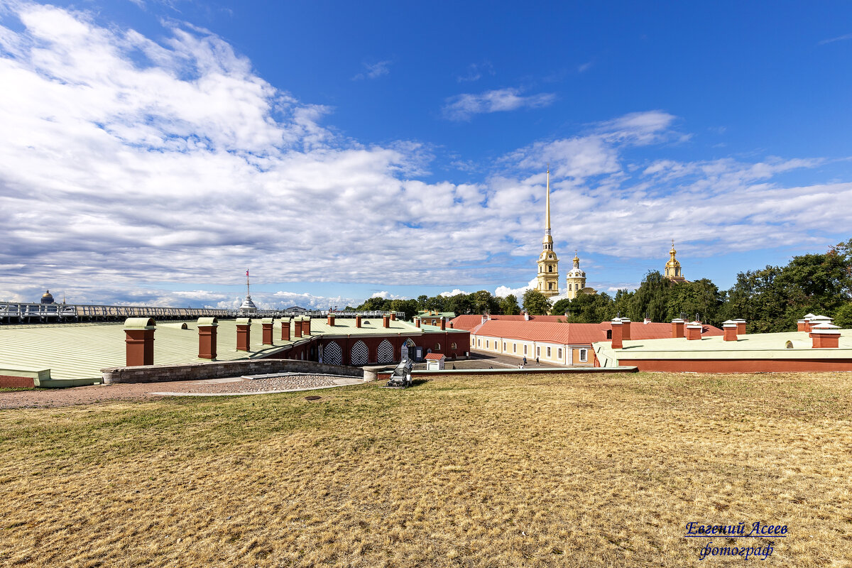 Над крышами Петропавловки - Евгений Над крышами Петропавловки - Евгений