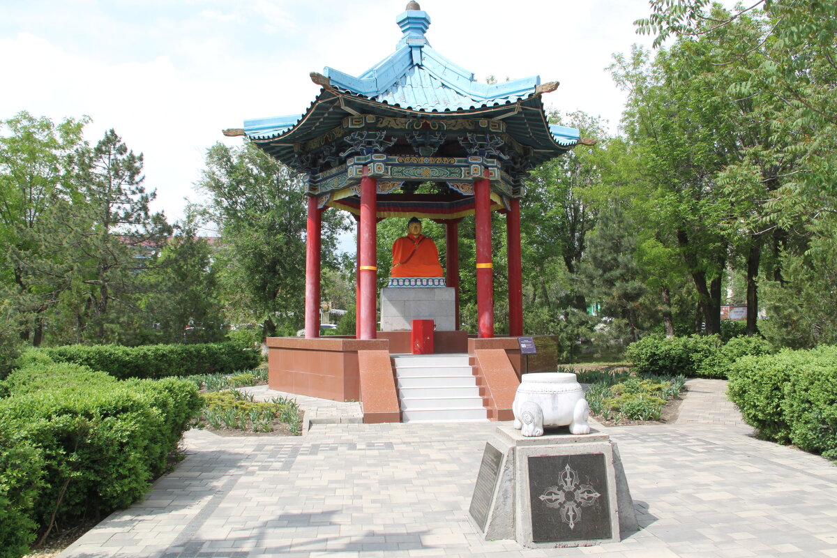 В ЭЛИСТЕ - Елена Даньшина В ЭЛИСТЕ - Елена Даньшина