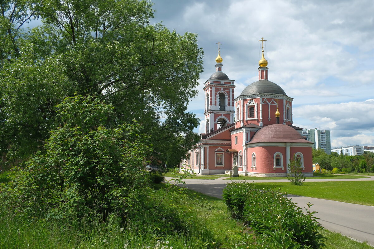 Покровский храм на Городне - Лютый Дровосек Покровский храм на Городне - Лютый Дровосек