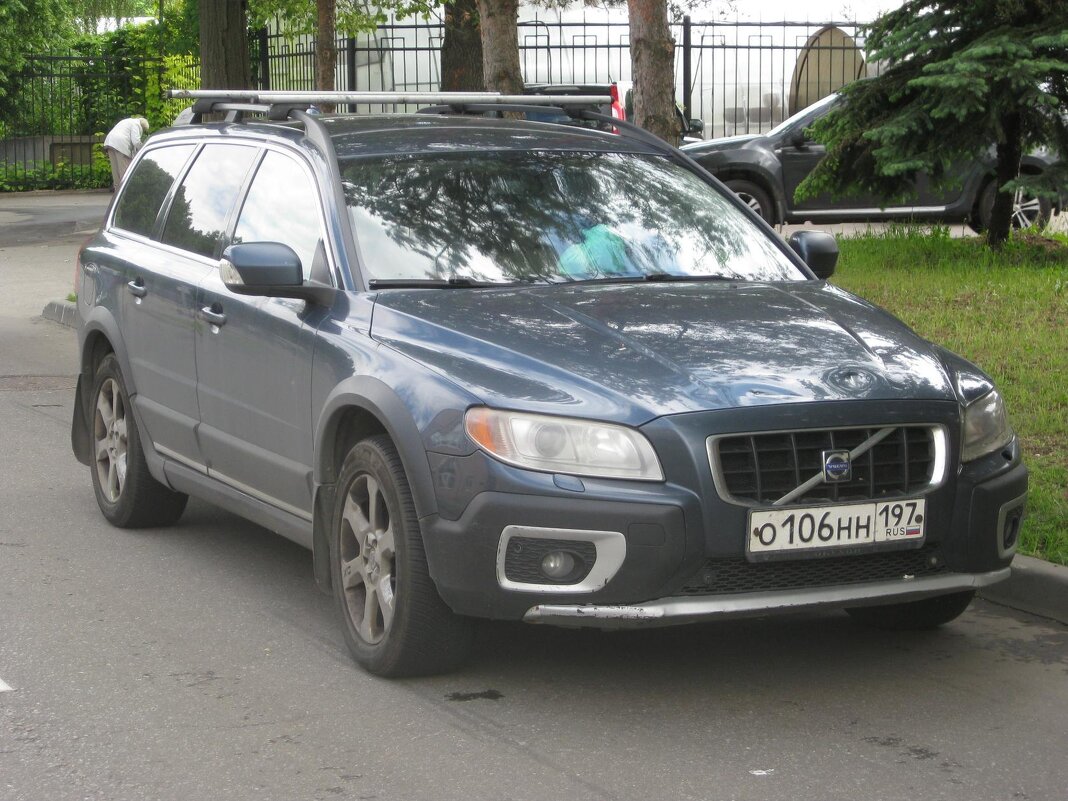 Кроссовер Volvo XC70 - Дмитрий Никитин Кроссовер Volvo XC70 - Дмитрий Никитин