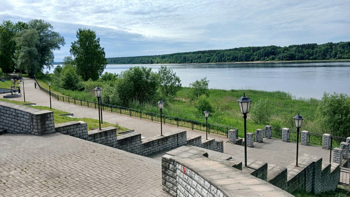 Кировск. Петровский сквер - Наталья Герасимова Кировск. Петровский сквер - Наталья Герасимова