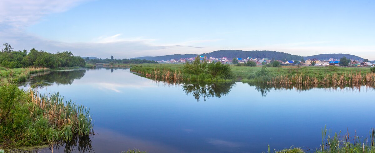 Утро на реке Миасс (панорама). - Алексей Трухин Утро на реке Миасс (панорама). - Алексей Трухин
