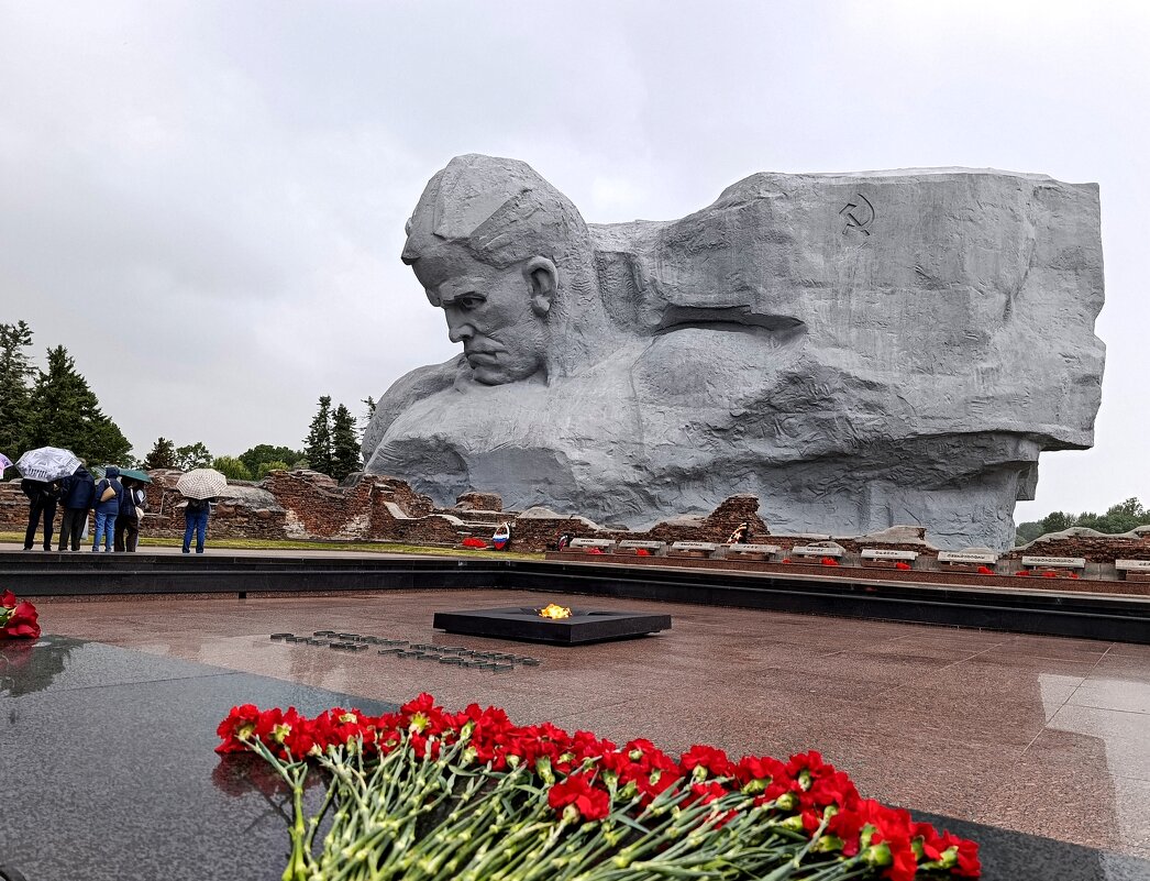 В Брестской крепости - Татьяна Тюменка В Брестской крепости - Татьяна Тюменка