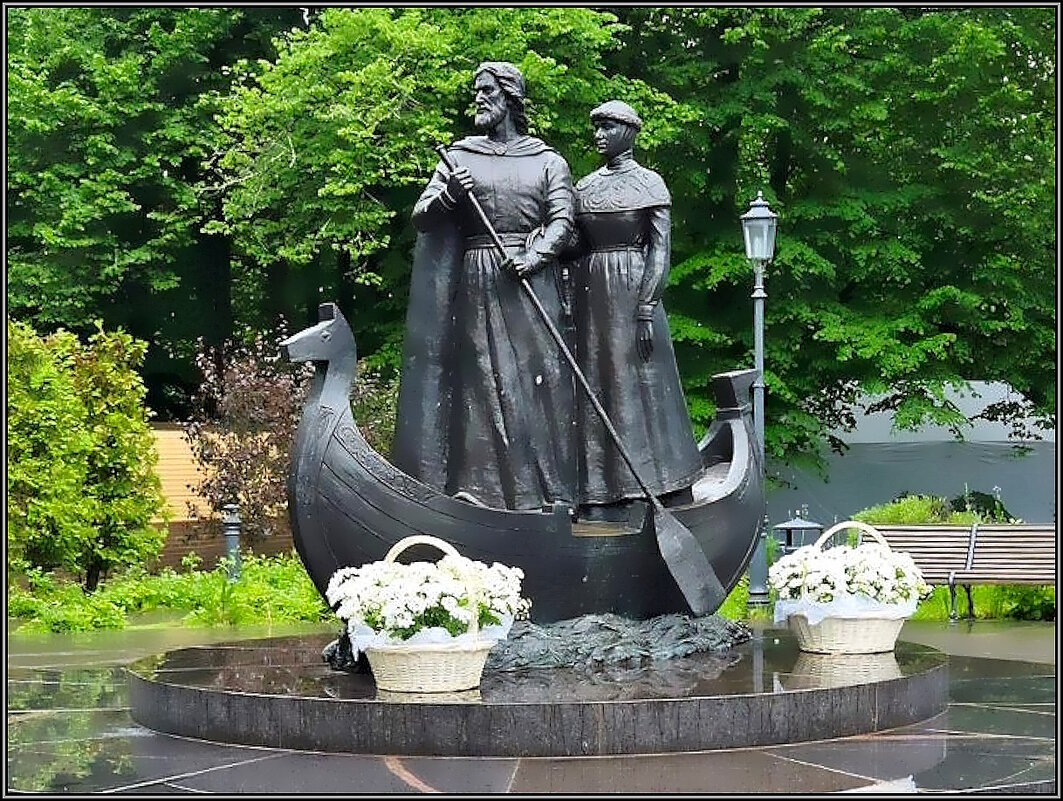 Памятник Петру и Февронии в Санкт-Петербурге - Ольга Довженко