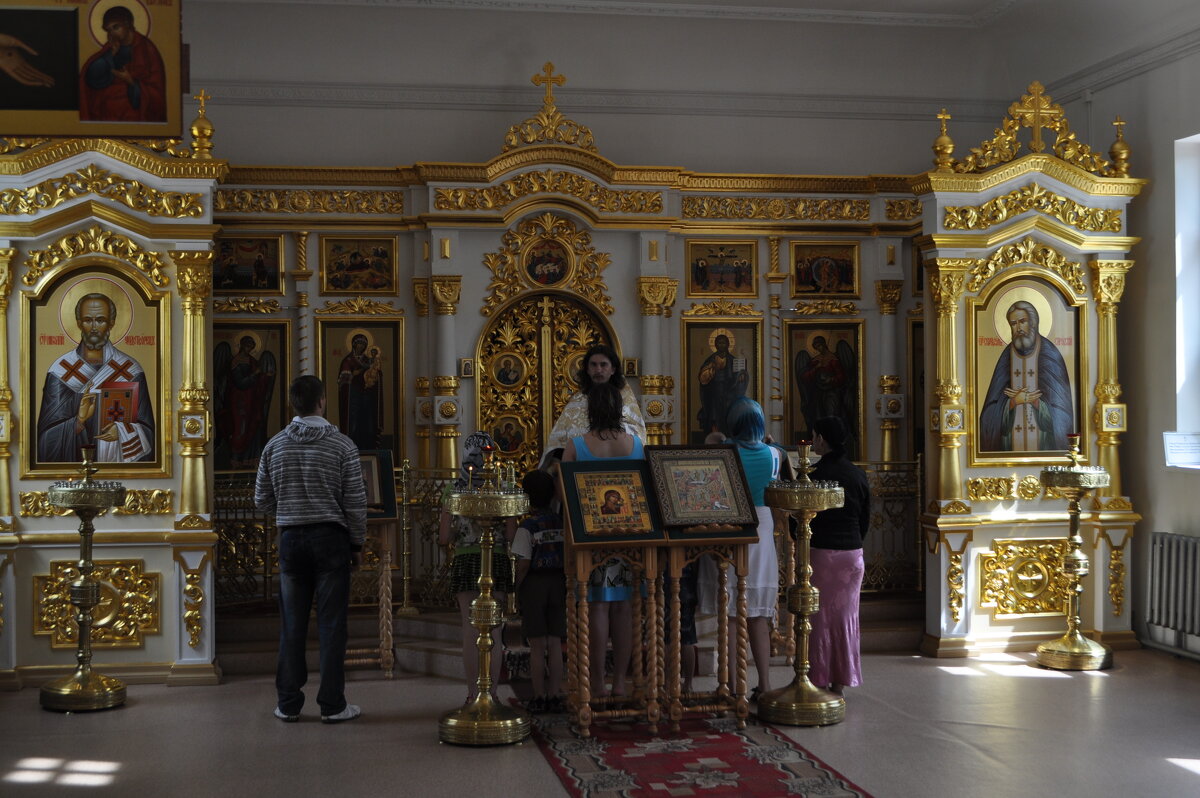 Внутреннее убранство нового храма - Anguss Grand Внутреннее убранство нового храма - Anguss Grand