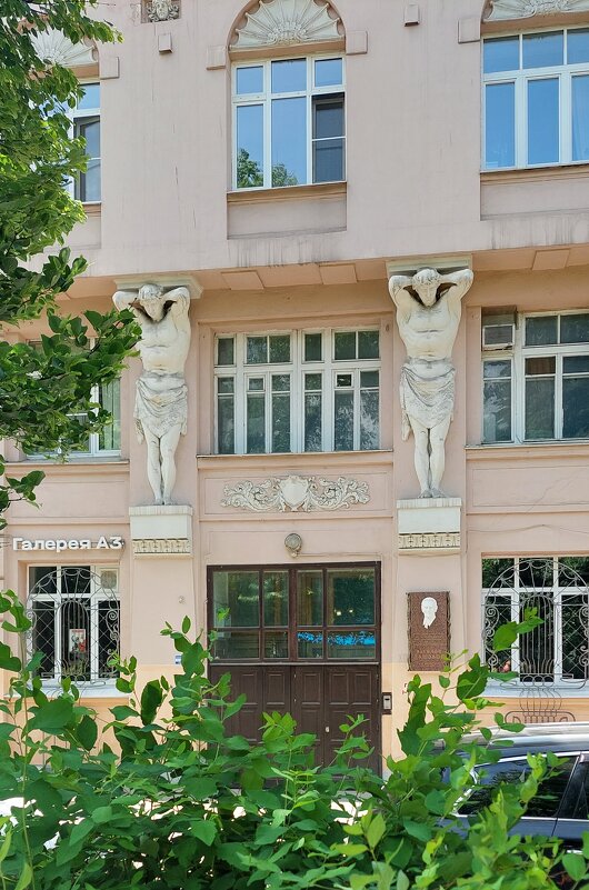 Арбат. В этом доме жил Лановой - ИРЭН@ . Арбат. В этом доме жил Лановой - ИРЭН@ .