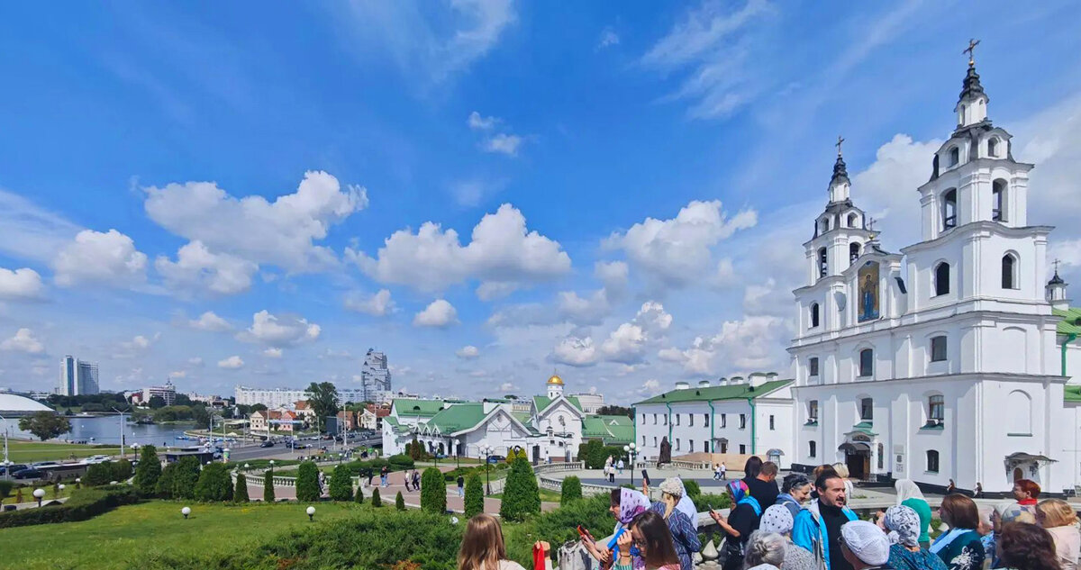 *** - Андрей Л. В.