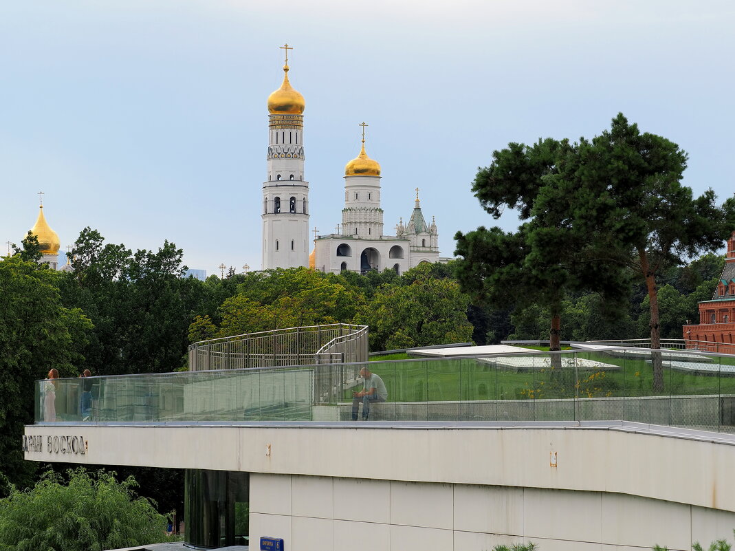 В парке Зарядье - Евгений Седов