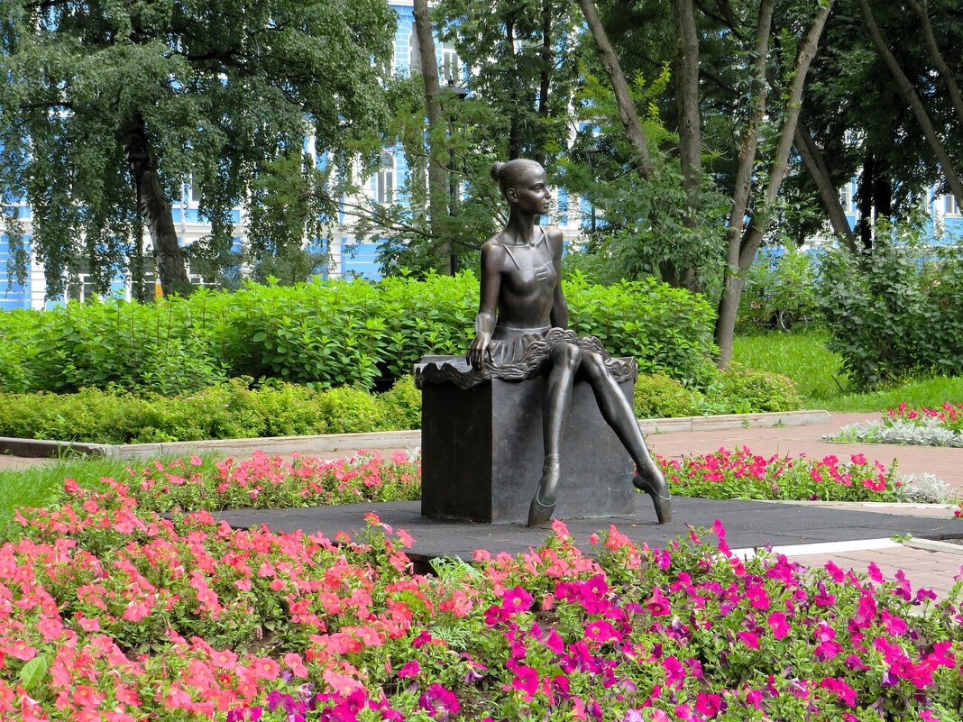 *** - Лариса С.
