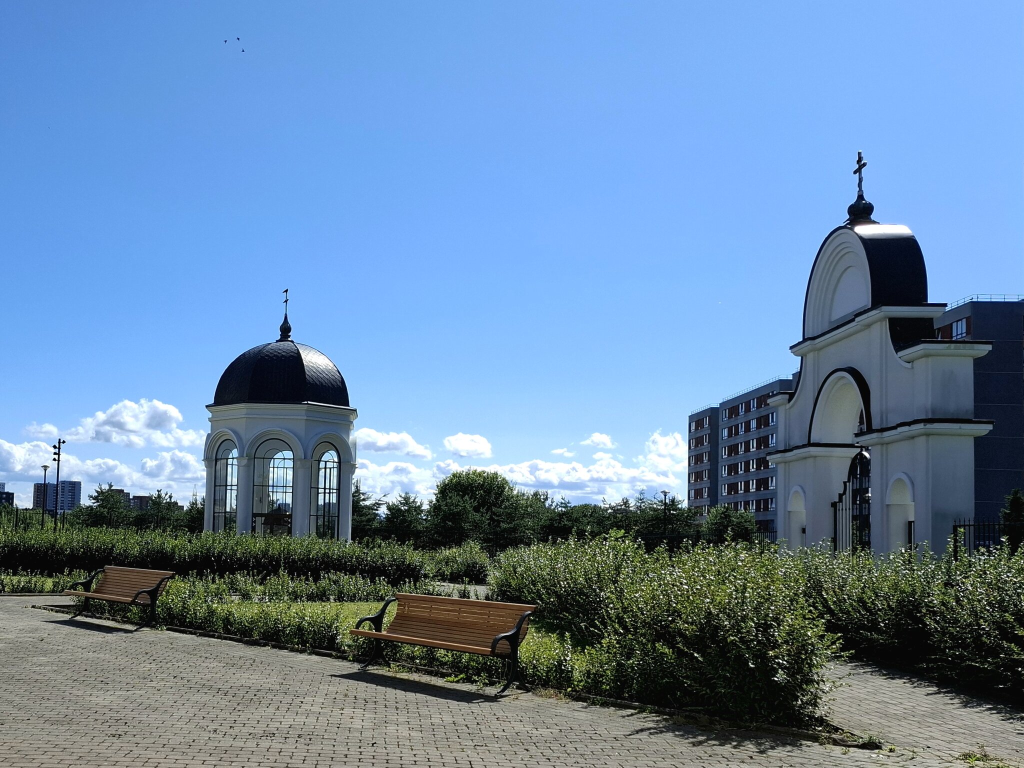 Водосвятная часовня у храма :: Veera V