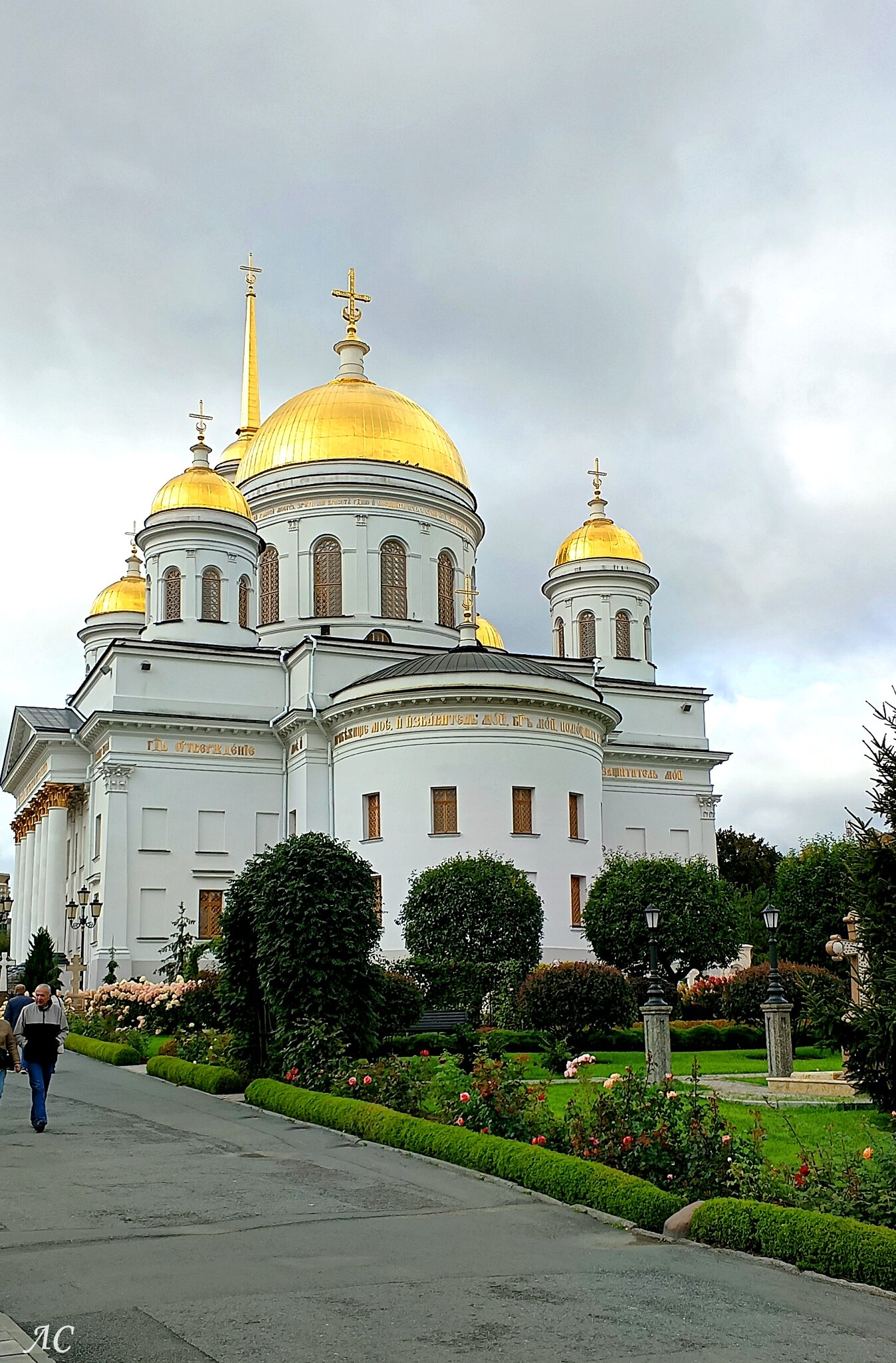Собор Александра Невского :: Любовь Сахарова Собор Александра Невского :: Любовь Сахарова
