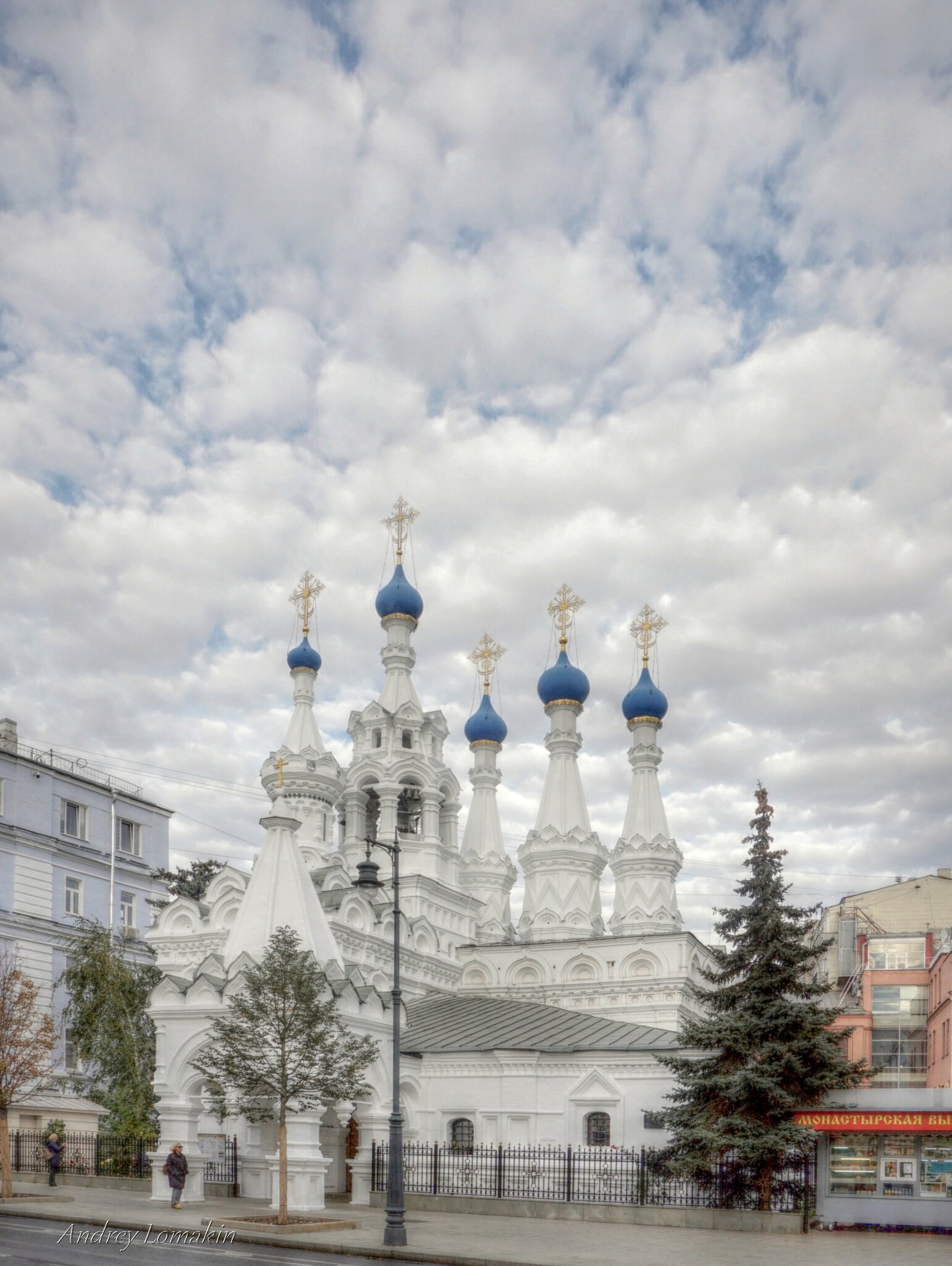 Церковь Рождества Богородицы в Путинках :: Andrey Lomakin Церковь Рождества Богородицы в Путинках :: Andrey Lomakin