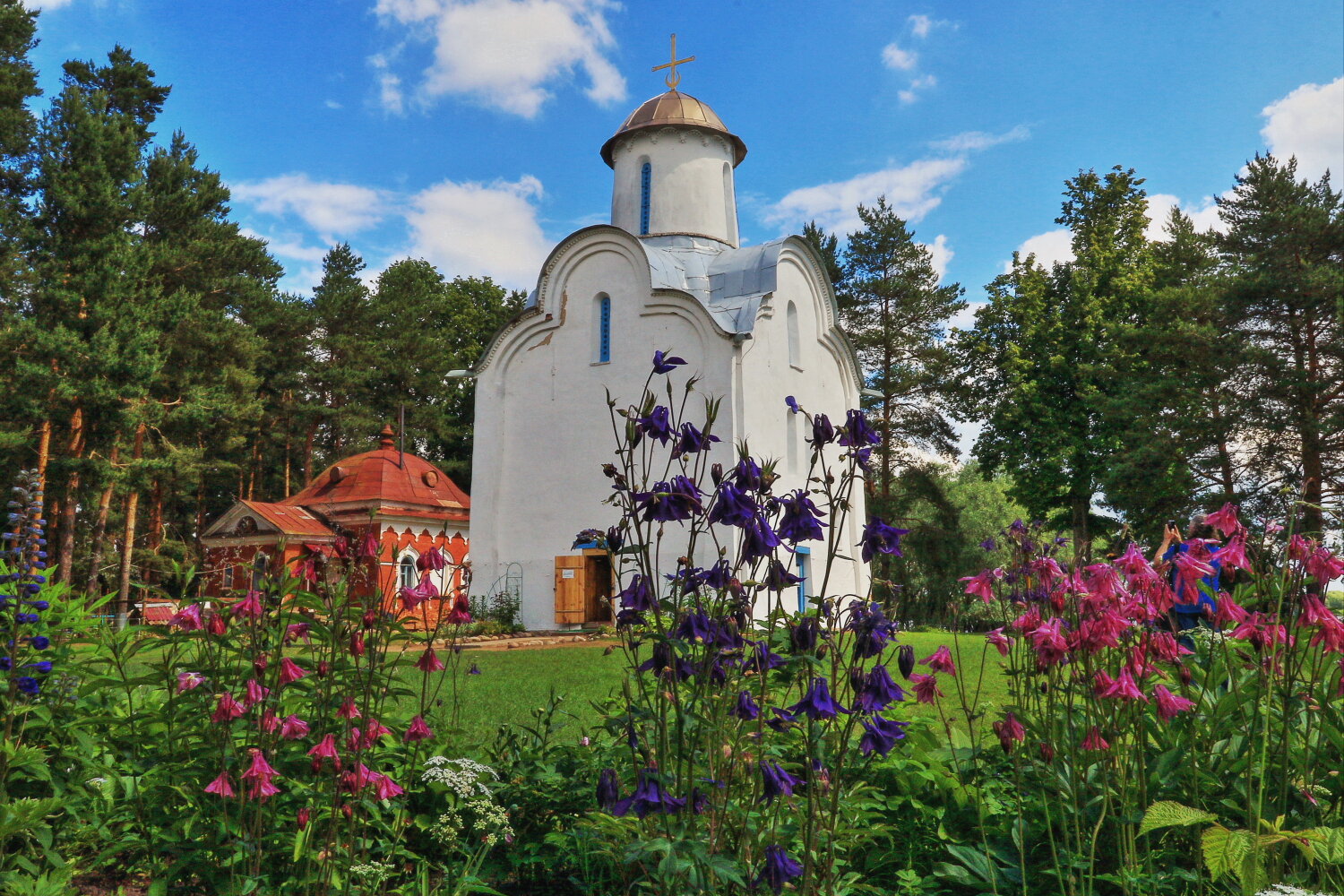 Церковь Рождества Пресвятой Богородицы. Перынский скит. :: Николай Кондаков Церковь Рождества Пресвятой Богородицы. Перынский скит. :: Николай Кондаков