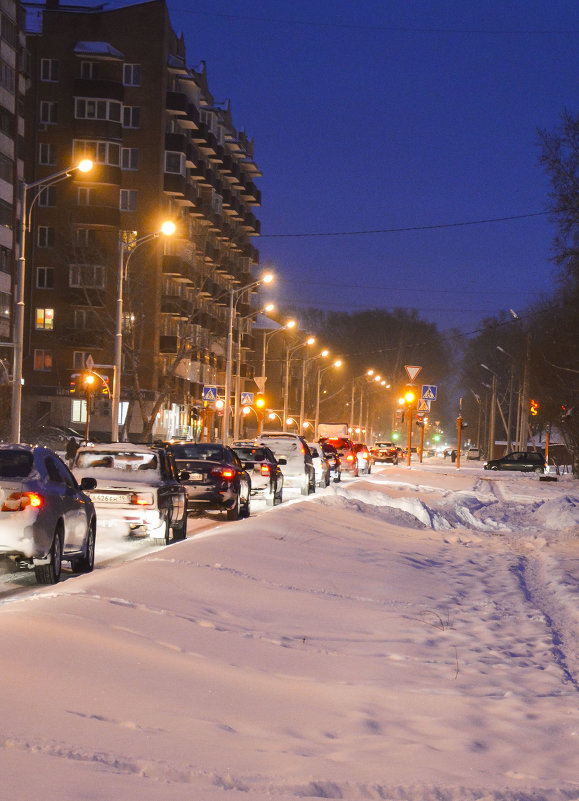 снег выпал - юрий Амосов