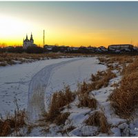 Вечерняя прогулка по окрестностям города. :: Михаил. 