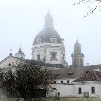 Свидетель былого величия, туман прячет раны столетий :: Roman Ilnytskyi