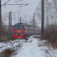 Отбытие электрички :: Александр Синдерёв