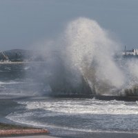 Моменты осеннего шторма. :: Анатолий Щербак