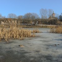 В Покровском парке весна. :: Николай 