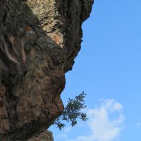 Скала и небо :: Олег Зоркий