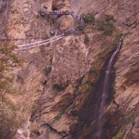 Подвесной мост :: Сергей Швечков Подвесной мост :: Сергей Швечков