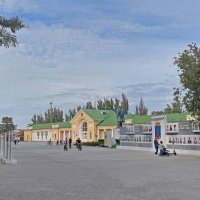 Феодосия начинается с вокзала :: ИРЭН@ .